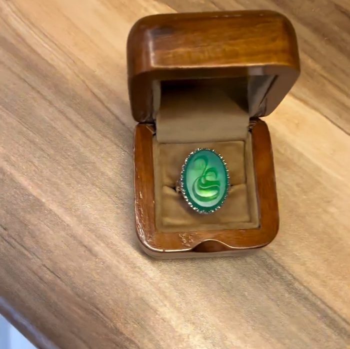 انگشتر عقیق سبز «علی» - Image 2